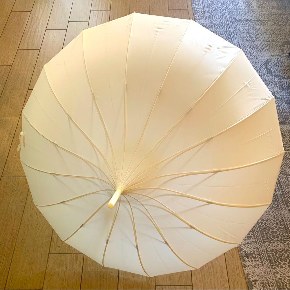 X-brella Leather Look Handle Pagoda Wedding Umbrella